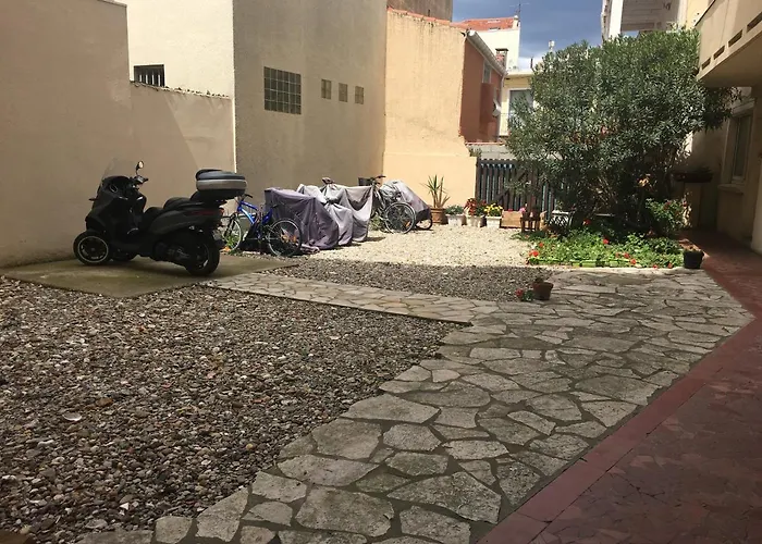 Beau T2 Rive Gauche Etat Neuf Climatise Apartament
